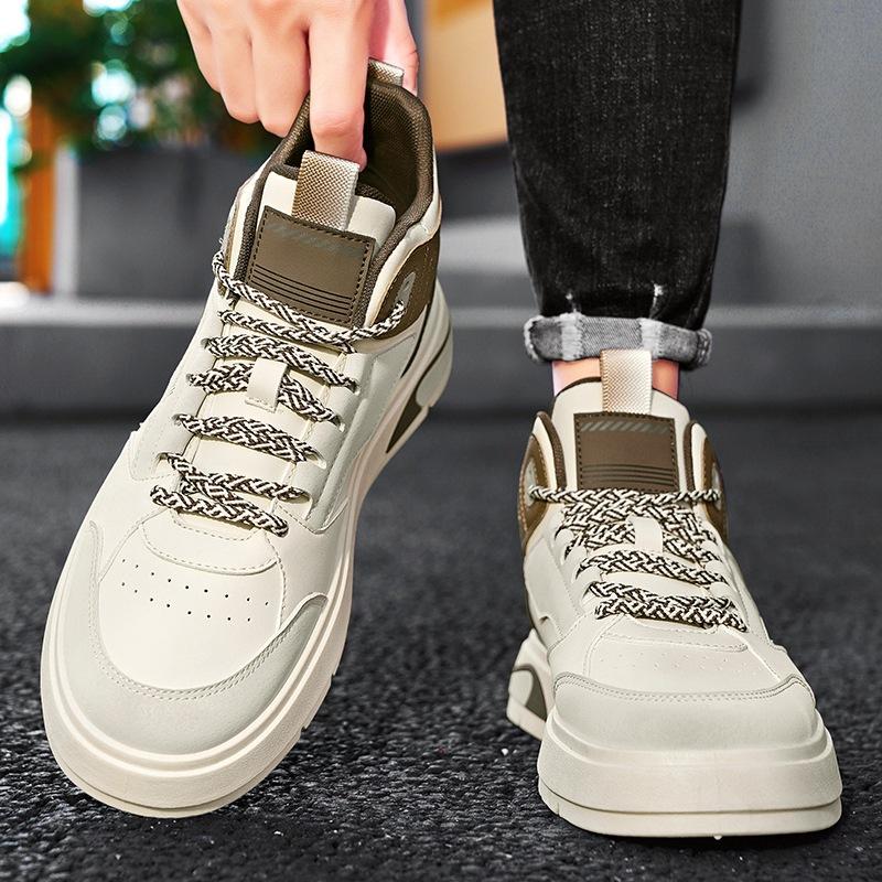 2024 новые мужские туфли осенние высокие скейтбордические туфли студенческие повседневные спортивные туфли мужские кожаные модные туфли с плоским дном