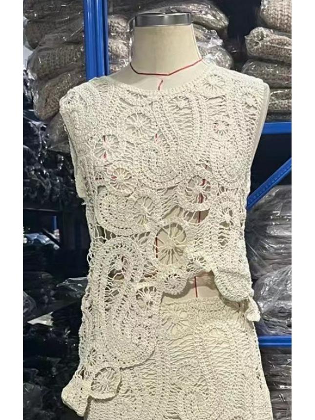 European & American Women's Fashion 2023: Wool Skirt & Navel T-Shirt Set