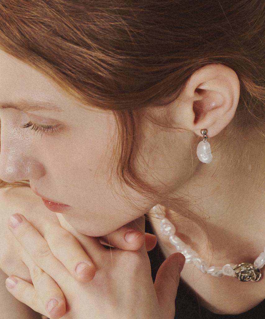 Серьги с жемчугом Baroque Rose от Melly&Rose (315348)