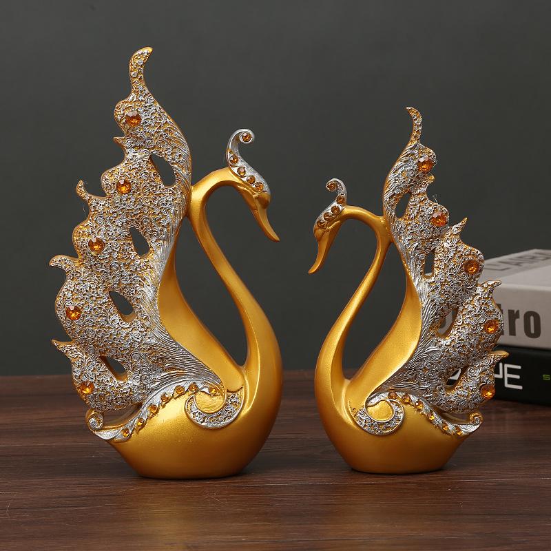 Couple Swan Ornament Resin Art Animal Figurines Modern Light Luxury Home Decor Living Room TV Cabinet Desktop Wedding Decoration