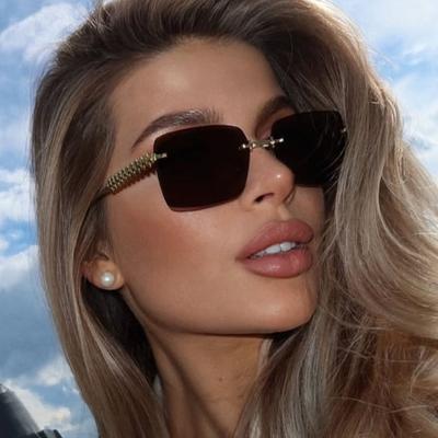 Новый Дизайнерский Бренд Роскошной Моды Солнцезащитные Очки Женские Маленькие Винтажные Безободковые Модные Солнцезащитные Очки Летние Солнцезащитные Очки для Улицы