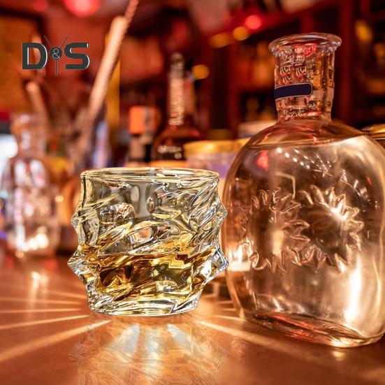 1/2/4Pcs Glass Whiskey Glasses Heavy Thick Bottom Bar Bourbon Glasses Faux Crystal Whisky Twisted Glass Tumblers Poker Night Drinkware