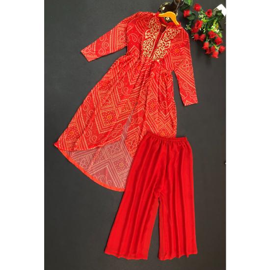 Недавно разработанный и настоятельно рекомендуемый комплект top-sarara для женщин, который можно носить в повседневные дни.