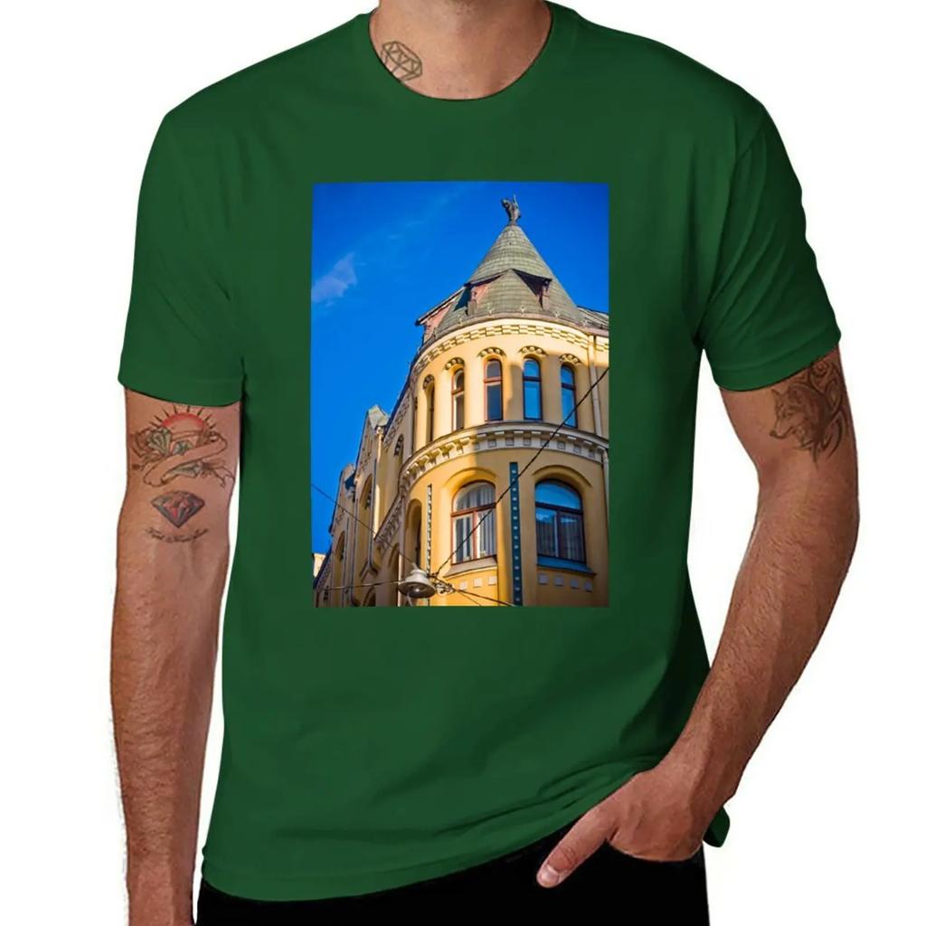 famous cat from Riga T-Shirt shirts graphic tees oversizeds blacks t-shirts