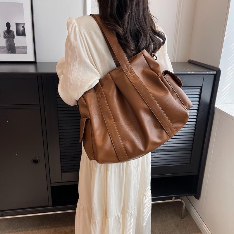 Large Capacity Tote Bag 2025 New Casual Versatile Foreign Style Shoulder Messenger Women's Bag Simple Retro Bag