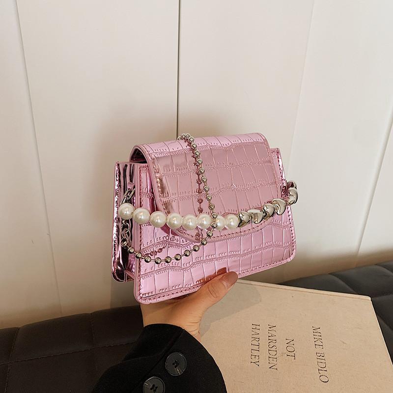 Шикарная городская минималистичная маленькая сумочка с жемчужной отделкой, идеально подходящая для девушек с модным дизайном.