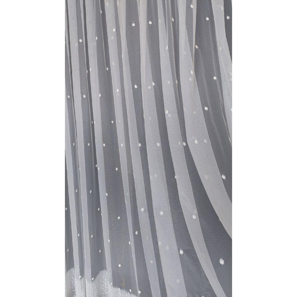 Греческий фон, рассыпанная вышивка, роскошный узор, 1/3, закрытая складка, тюлевая занавеска цвета экрю, без морщин, юбка со свинцовой тканью, не требующая глажки