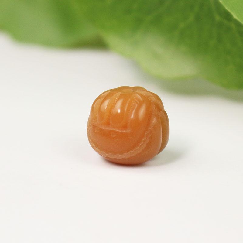 Браслет из резного корня Бодхи «Рука Будды»: Белый нефрит и бусины из косточек бодхи, кулон «Руки вместе»