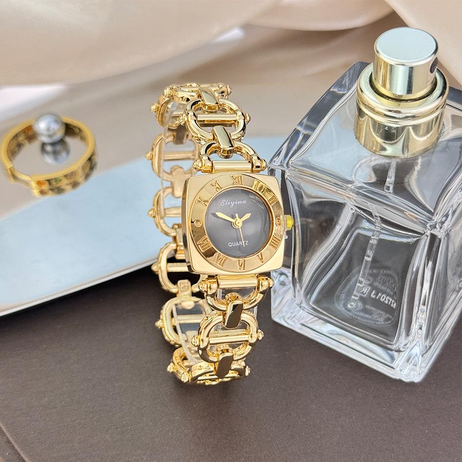 LP72 High-End Women's Skeleton Design Watch Square Roman Hour Markers Quartz Watches Elegant Bracelet Band Ladies Wristwatches
