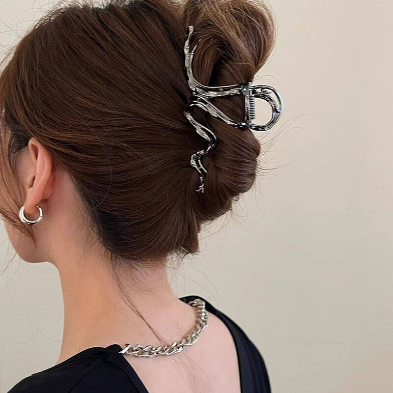 Уникальный Металлический Неправильной Формы Зажим для Волос в Виде Акулы Модный Панк Черный Серебристый Цвет Зажим-Краб Заколка Женская Корейские Аксессуары для Волос