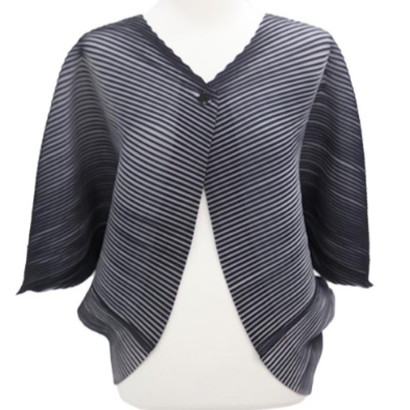 Shiz Madam Women S Two Tone Gradient pleatS Cardigan J31682