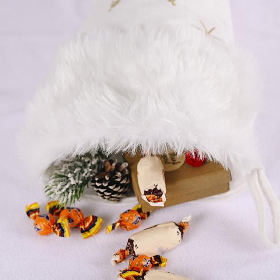 Рождественские чулки, вышитые снежинками, подвесные носки с плюшевой кромкой, праздничный домашний декор, подарочные чулки для рождественской вечеринки