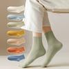 1 пара женских хлопковых носков средней длины без запаха тонкие однотонные высокоэластичные противоскользящие впитывающие пот не садящиеся спортивные носки на все сезоны