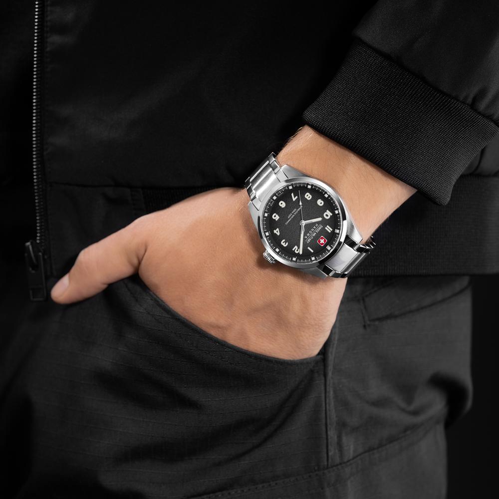 Seuwiseumilliteolihanowa Smwgg0001503 Men'S Watch