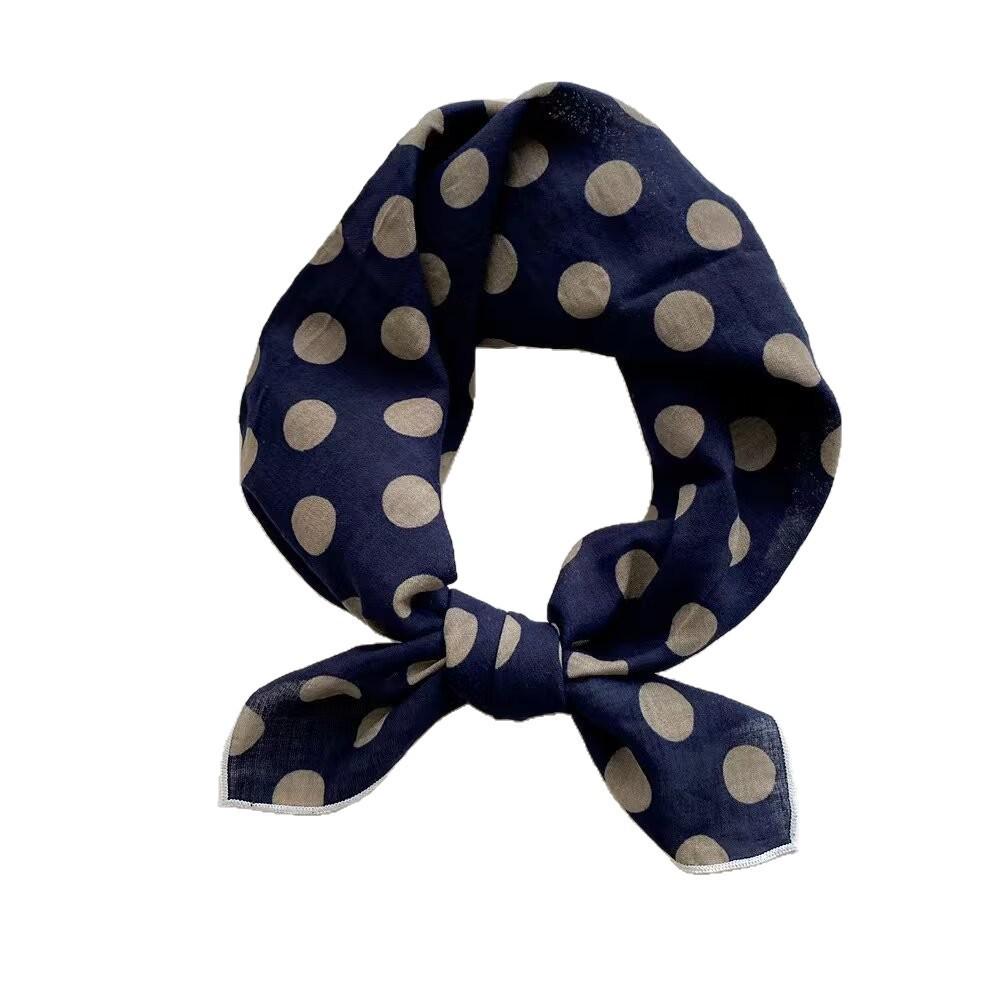 Retro Green Floral Small Silk Scarf - Korean Style Women's Versatile Autumn/Spring Accessory, Thin Square for Neck or Headband