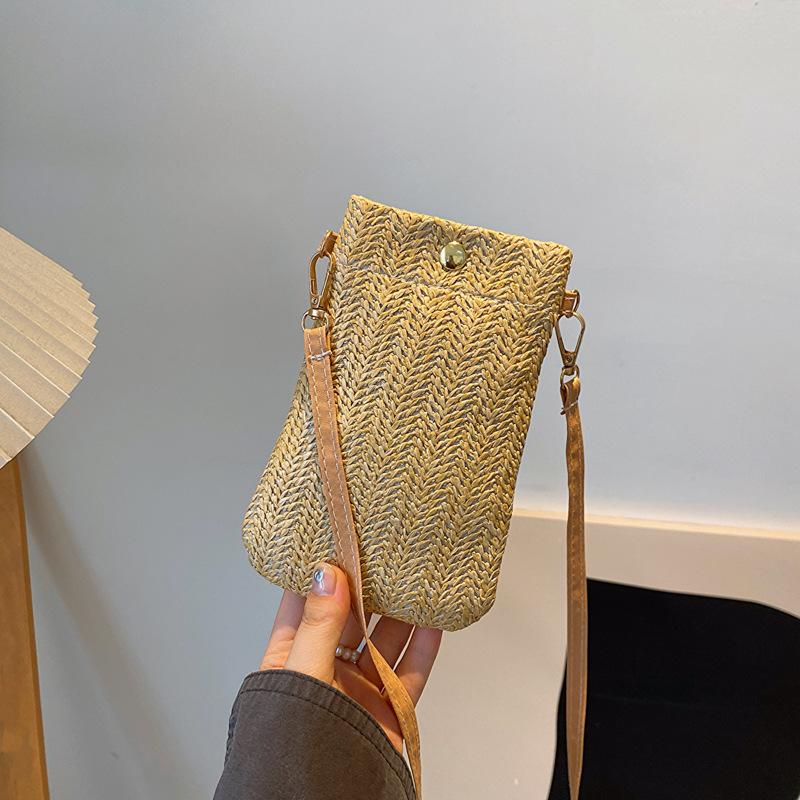 Straw Fashion Small Bag Women's 2025 Summer New Foreign Style Leisure Bag Woven Shoulder Messenger Bag Mobile Phone Bag Tide
