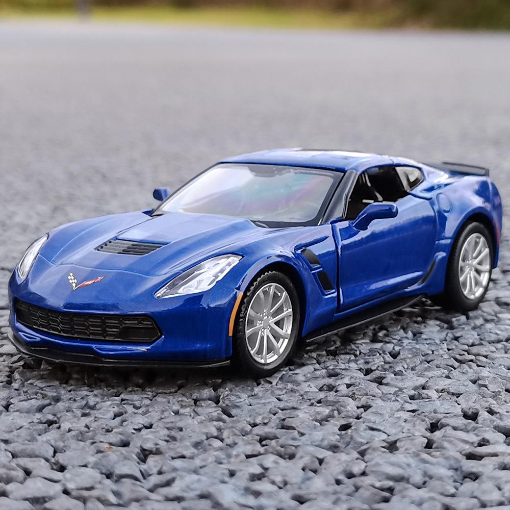 Chevrolet Corvette C7 Grand Sport Симуляция Литая модель и игрушечный автомобиль Машинка с инерционным механизмом и открывающимися дверями RMZ city 1:36 Металлических Моделей Суперкаров