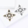 Vintage Alloy Small Pearl Baroque Brooch Fashion Versatile Ladies Clothing Corsage Ornament Pin
