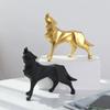 Геометрическая абстракция Статуя черного волка Изделия из смолы Офисная книжная полка Украшение стола Украшения для дома