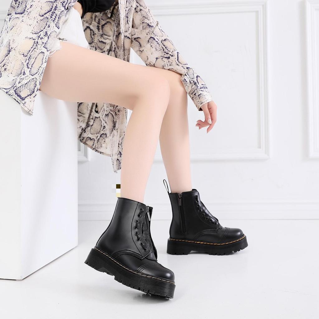 Два носить платформу увеличивающие рост обувь модный тренд повседневная рабочая обувь уличные женские ботинки-локомотивы на молнии спереди