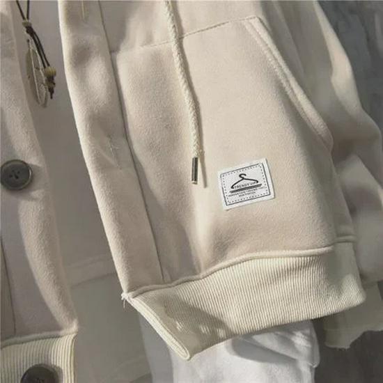 Мужская куртка с капюшоном в корейском стиле: Осенне-зимний свободный крой, дизайн кармана с этикеткой, модный кардиган-свитшот на пуговицах.