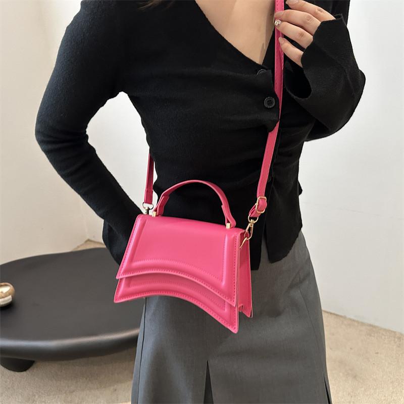 Chic Street Style 2024 New Trendy Shoulder Small Square Bag Versatile And Fashionable