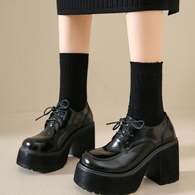 Женские мокасины 2024 года, повседневные туфли на высоком толстом каблуке, универсальные туфли в римском стиле со шнуровкой и круглым носком, осенние черные туфли Мэри Джейн