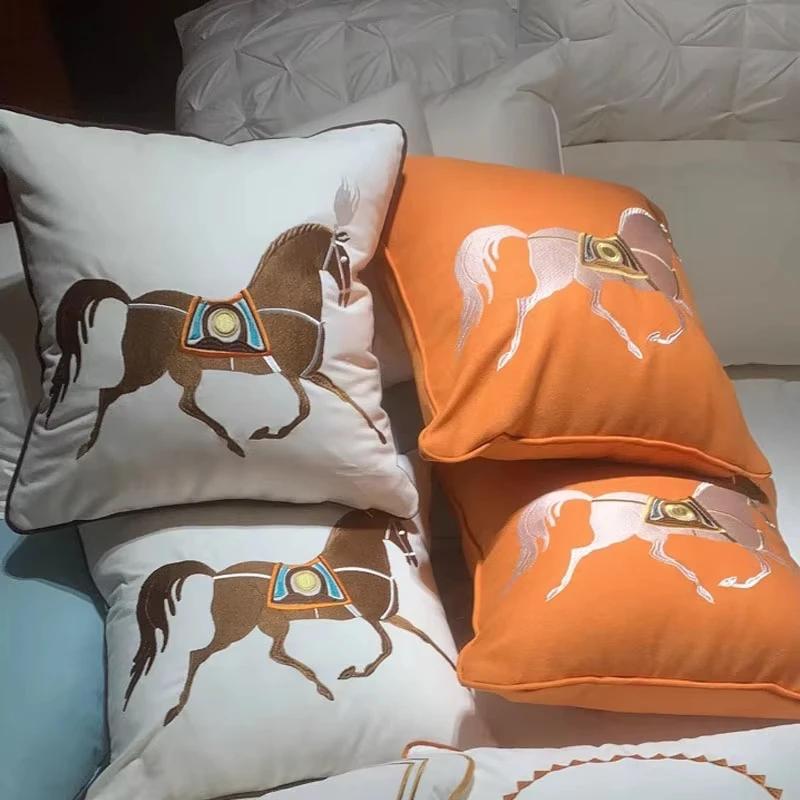 30x50см 45x45см Декоративная подушка Вышитая наволочка Лошадь Оранжевый Цвет Роскошный Белый Цвет Подушка для дивана Без наполнителя