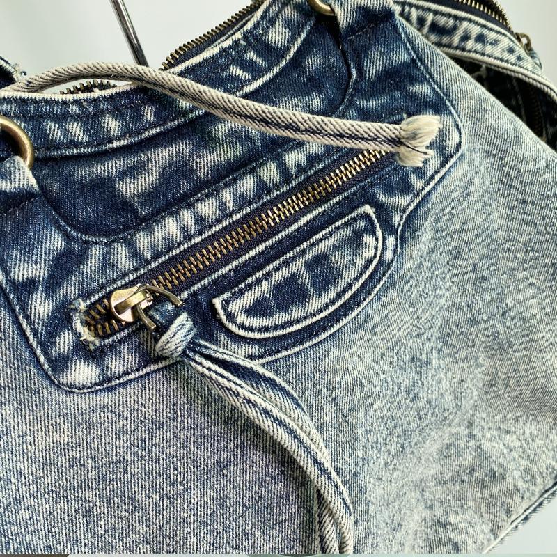 Denim Tote Bags for Women Luxury Designer Large Capacity Shoulder Crossbody Bags Trending City Bags and Purses Bucket Bag