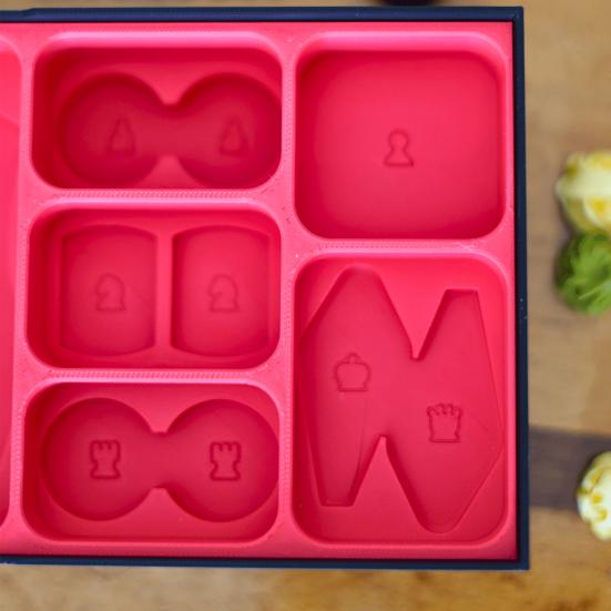 1 набор для игры в шахматы для суши с роликовым ковриком, ящик для хранения бенто для детей и взрослых, портативная обучающая настольная игра в шахматы для путешествий