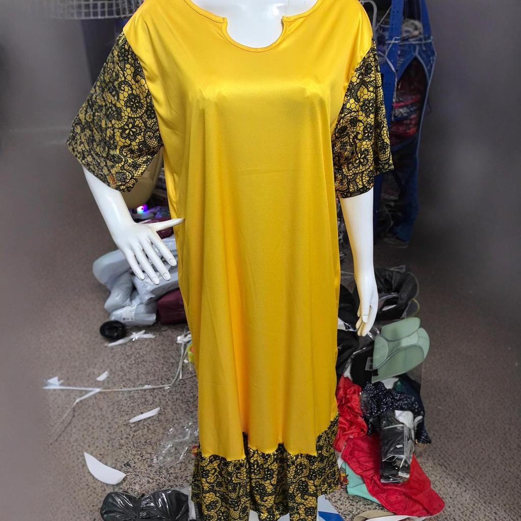 Летнее свободное платье с принтом 2025