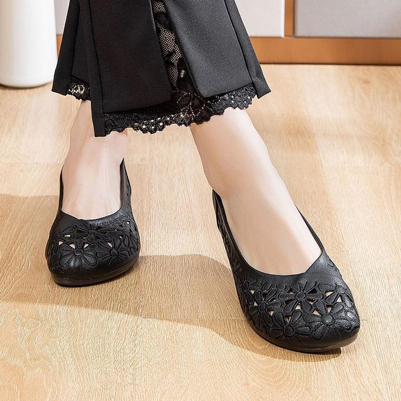 Весна и лето четыре сезона 2025 новая мама среднего и пожилого возраста удобная вышивка полая плоская подошва повседневные туфли Дуду женские