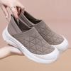 Women's Shoes with Soft Soles and Soft Uppers Are Fashionable Cloth Shoes That Can Be Worn On One Foot