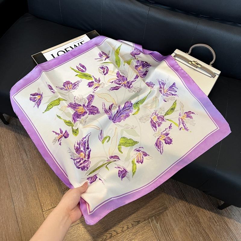 Temperament square scarf women's high-end small scarf summer neck protection scarf decoration spring and autumn versatile thin sunscreen 71 silk scarf