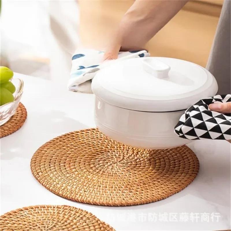 8-20cm Round Natural Rattan Cup Mat Coasters Hand Woven Hot Insulation Placemats Table Padding Kitchen Decoration Accessories