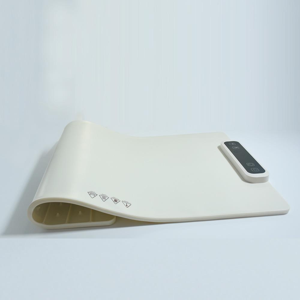 Foldable 300W Silicone Heating Pad for Dishes - Rapidly Heats, Rice White, Convenient for Household Use.