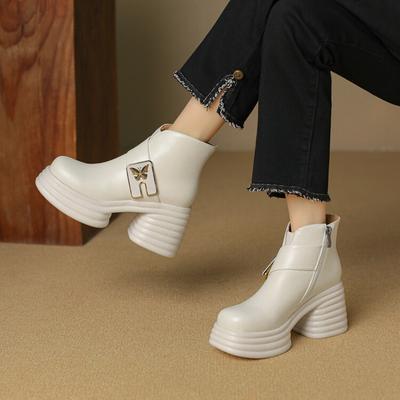 Маленькая женщина толстый каблук супер высокий каблук толстая подошва ботинки Мартина 2025 новые тонкие водонепроницаемые ремень на платформе металлическая пряжка короткие ботинки