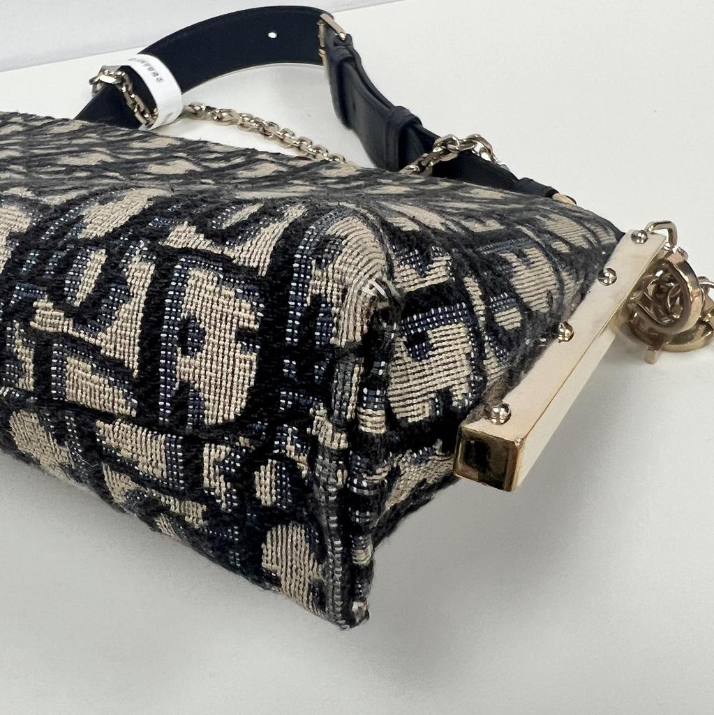 [Pre-Owned] Club Removable Adjustable Shoulder Strap Monogram Embroidered Oblique Print Tote Shoulder Bag - Very Good #2YH49G