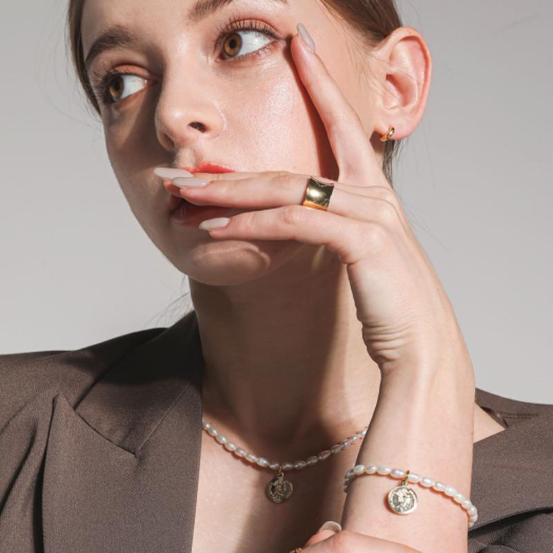 J.Lauren Elizabeth Coin Pendant Pearl Bracelet B0967