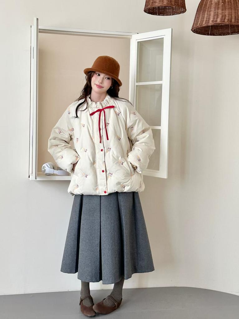 Yu Yan [Ju * Yi] Short Down Jacket Women's New Small Cream Puff Sweet Jacket