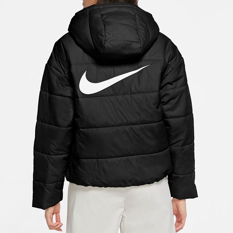 Nike Женская укороченная стеганая куртка с капюшоном из синтетического наполнителя для спорта Черная CZ1467-010