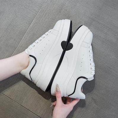 Женская обувь – Кроссовки