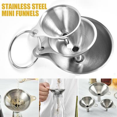 Небольшой набор металлических кухонных воронок из нержавеющей стали для жидкости со специями эфирного масла