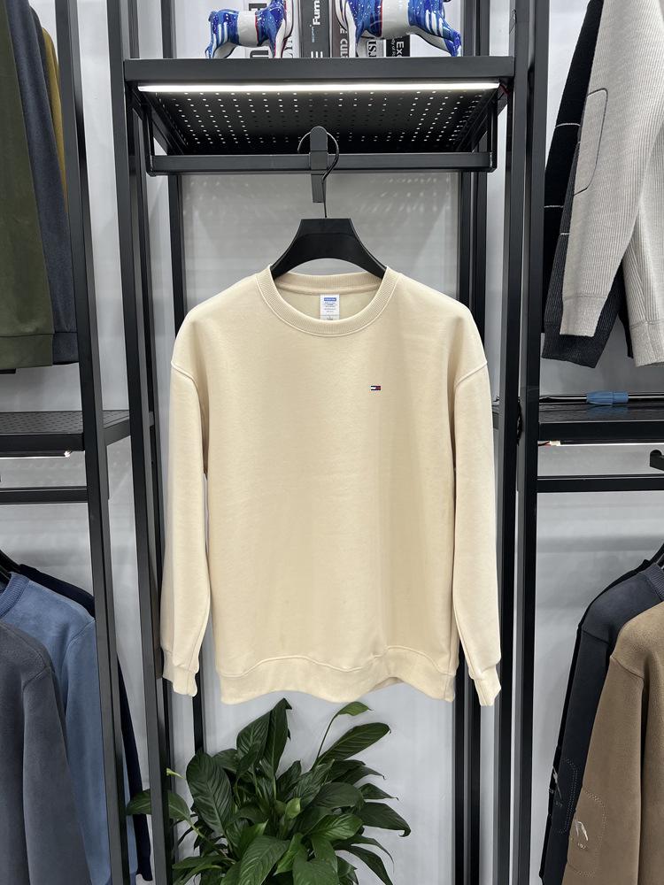 Tommy Men's Cozy Fleece-Lined Winter Hoodie: Warm Round Neck Pullover