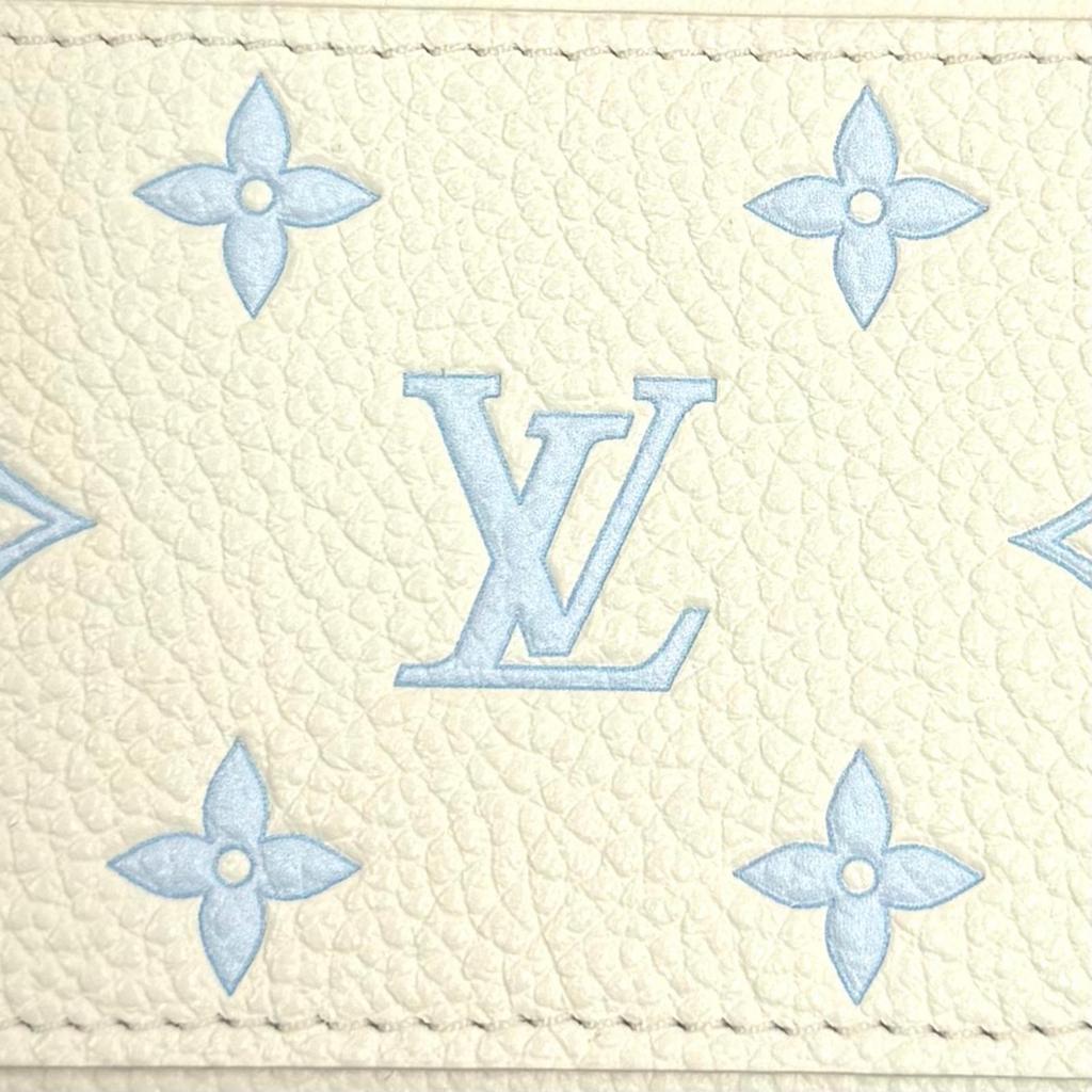 Pristine LOUIS VUITTON Bifold Wallet Portefeuille Claire Monogram Ann Platt Used