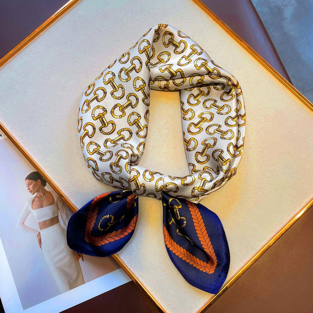 70 * 70cm New Silk Small Square Scarf For Women'S Neck Protection Professional Scarf Versatile Hair Tie Headscarf Scarf