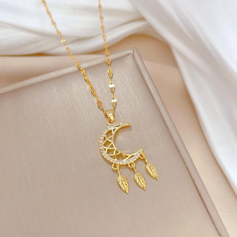 Titanium Steel Moon Shop Dream Network Luxury Banquet Wedding Necklace Women'S Versatile Clavicle Chain Titanium Steel