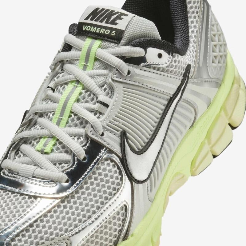 Nike Женские кроссовки для повседневной носки Nike Zoom Vomero 5