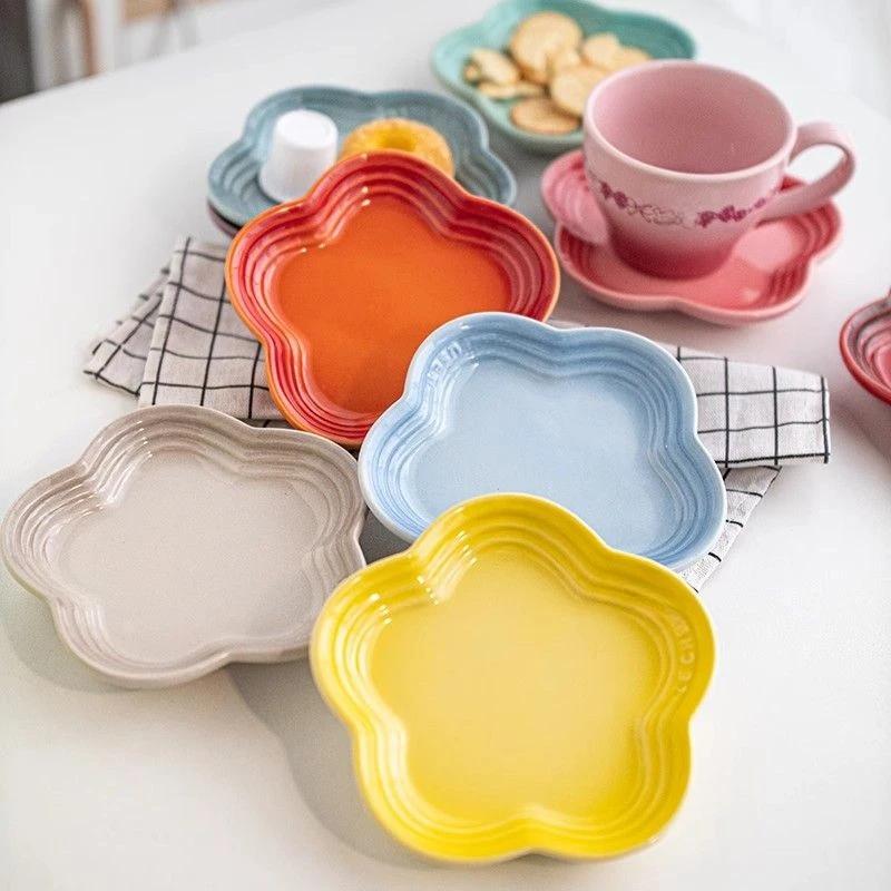 Plum Blossom Small Plate 5.5Inches 14cm Rainbow Sauce Plate Flower Shaped Pet Gradual Spike Bone Plate Tableware Ceramic Dishs