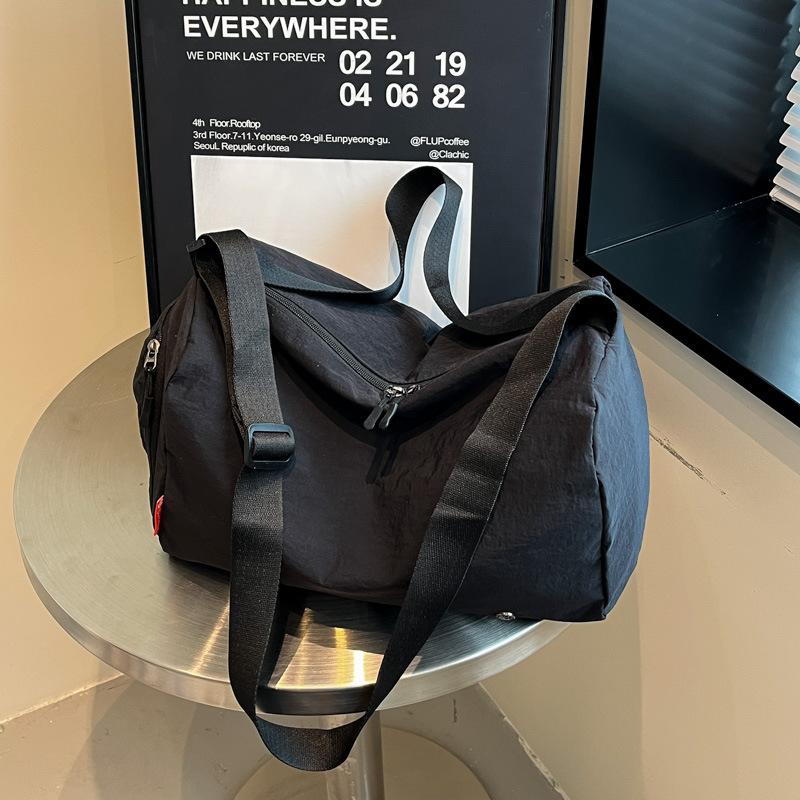 Легкая и вместительная сумка из ткани Оксфорд, женская новая универсальная простая спортивная наплечная сумка, дорожная сумка-мессенджер